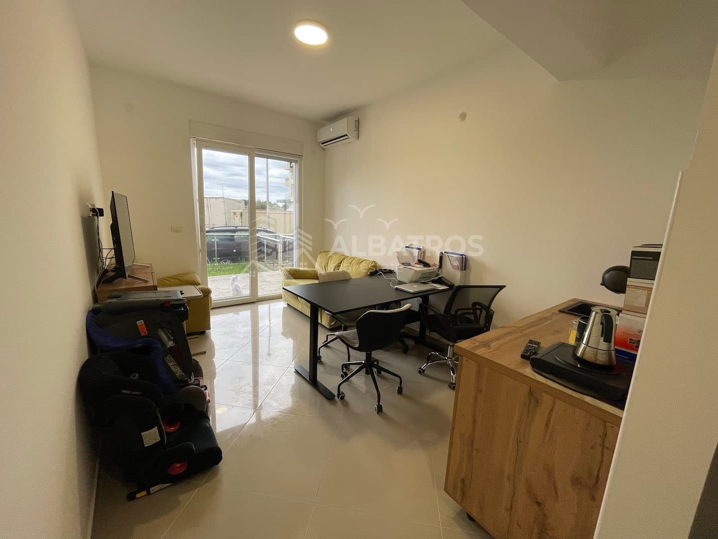 Bar, Šušanj'da 19 m² + 15 m² Teraslı Stüdyo Daire