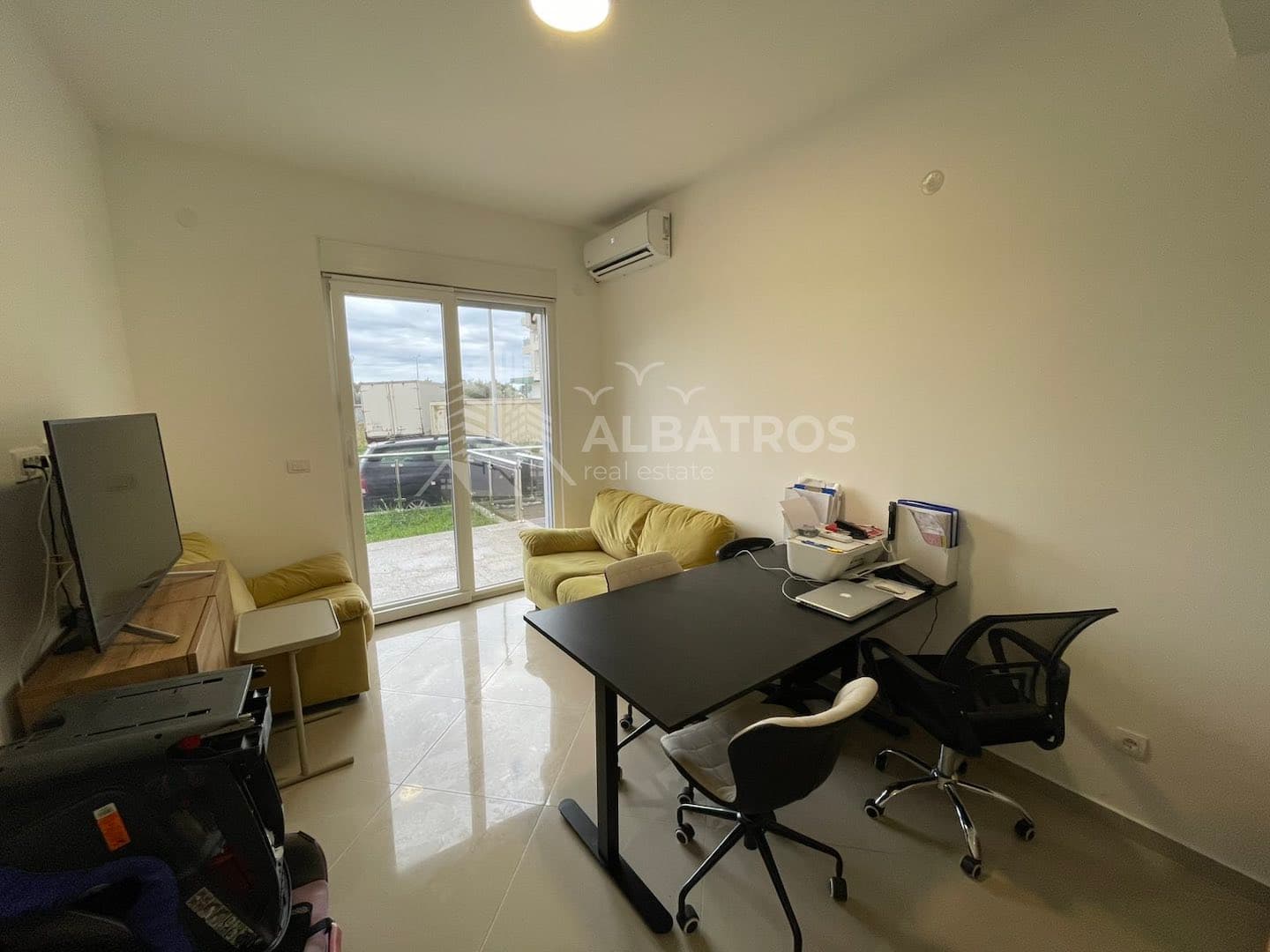 Bar, Šušanj'da 19 m² + 15 m² Teraslı Stüdyo Daire — 2