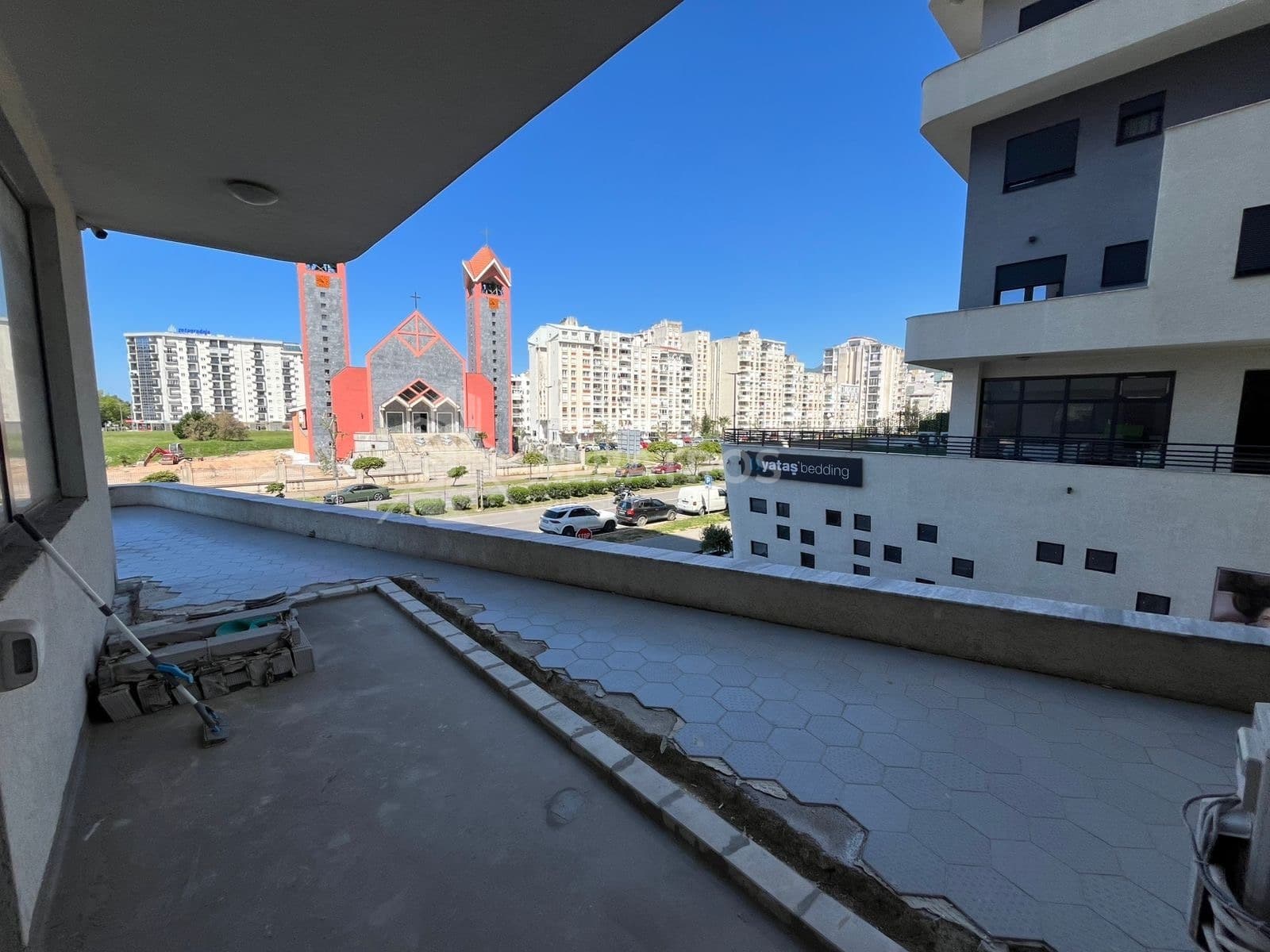 Commercial Space 83 m² + 85 m² Terrace, City Center, Bar - Image 10