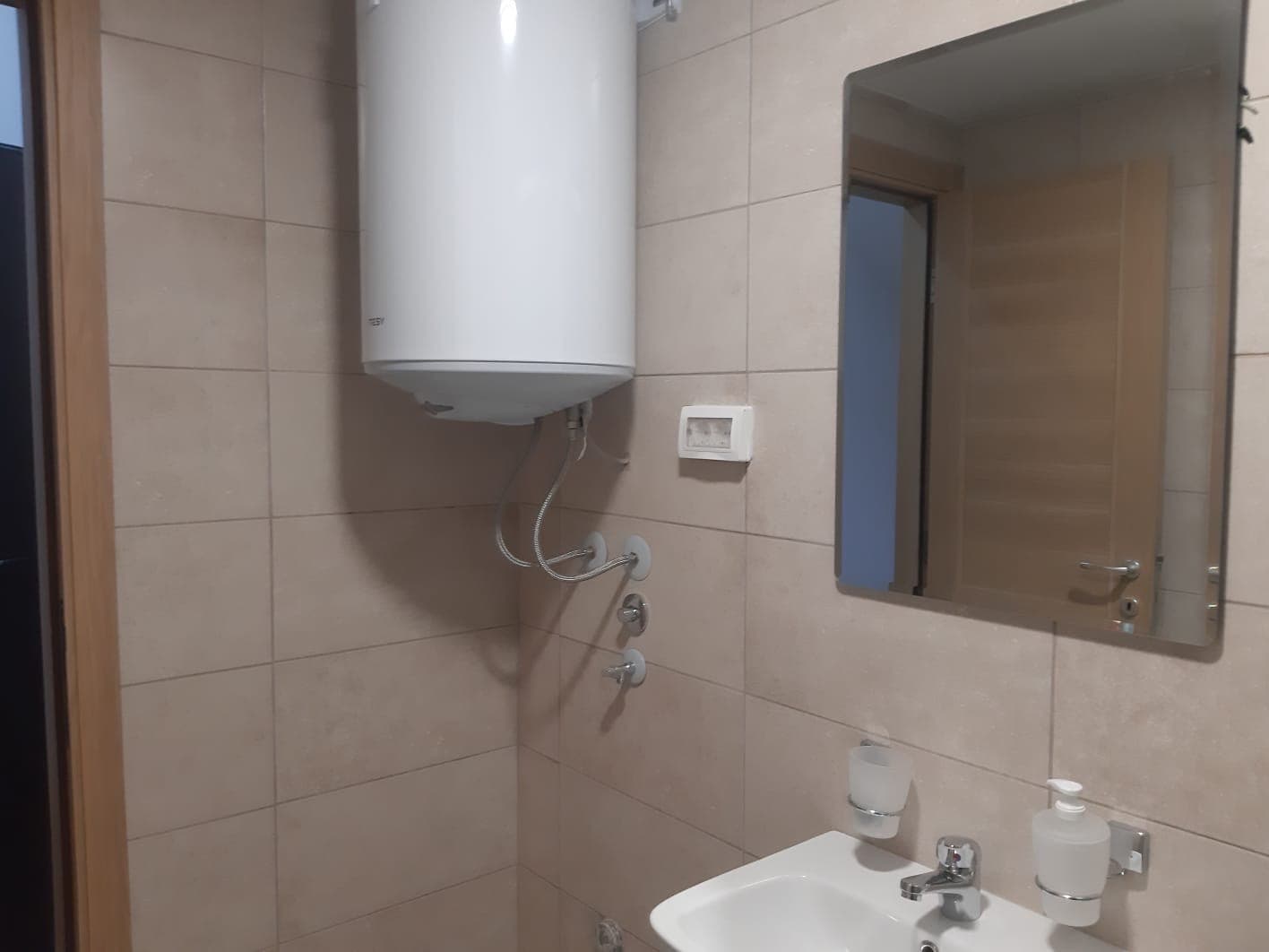 Garsoniéra 28 m², Stari Aerodrom, Podgorica - Obrázek 6