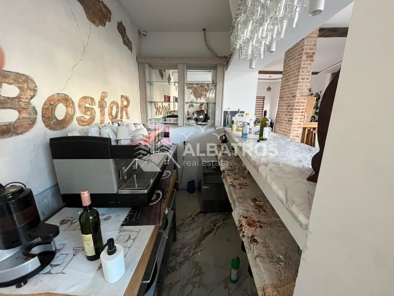 Commercial Space for Long-Term Rent, Dobra Voda, 120 m²