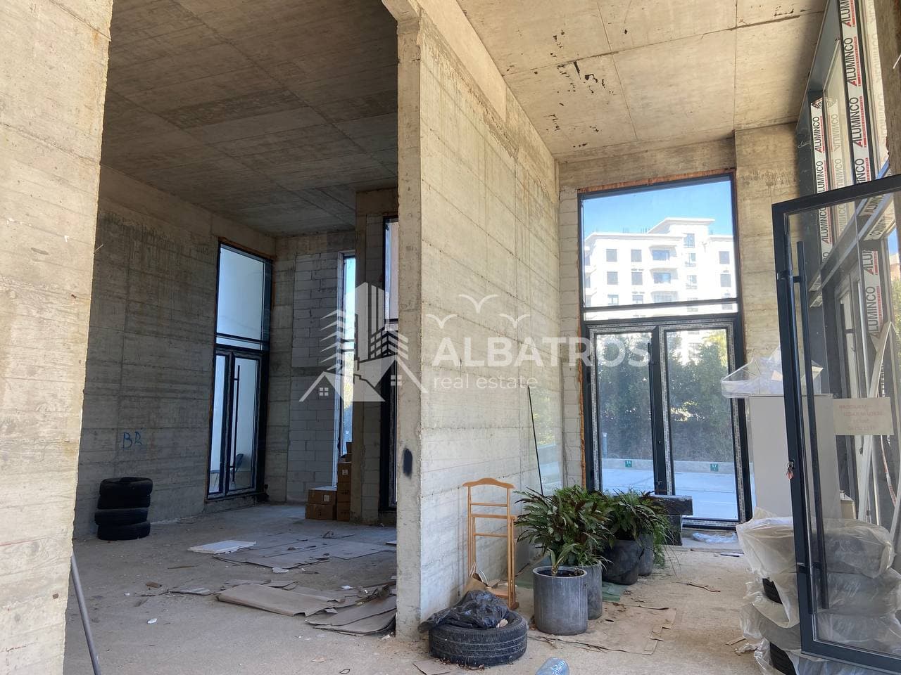 مساحة تجارية 115 م² في وسط بار، Soho City — 2