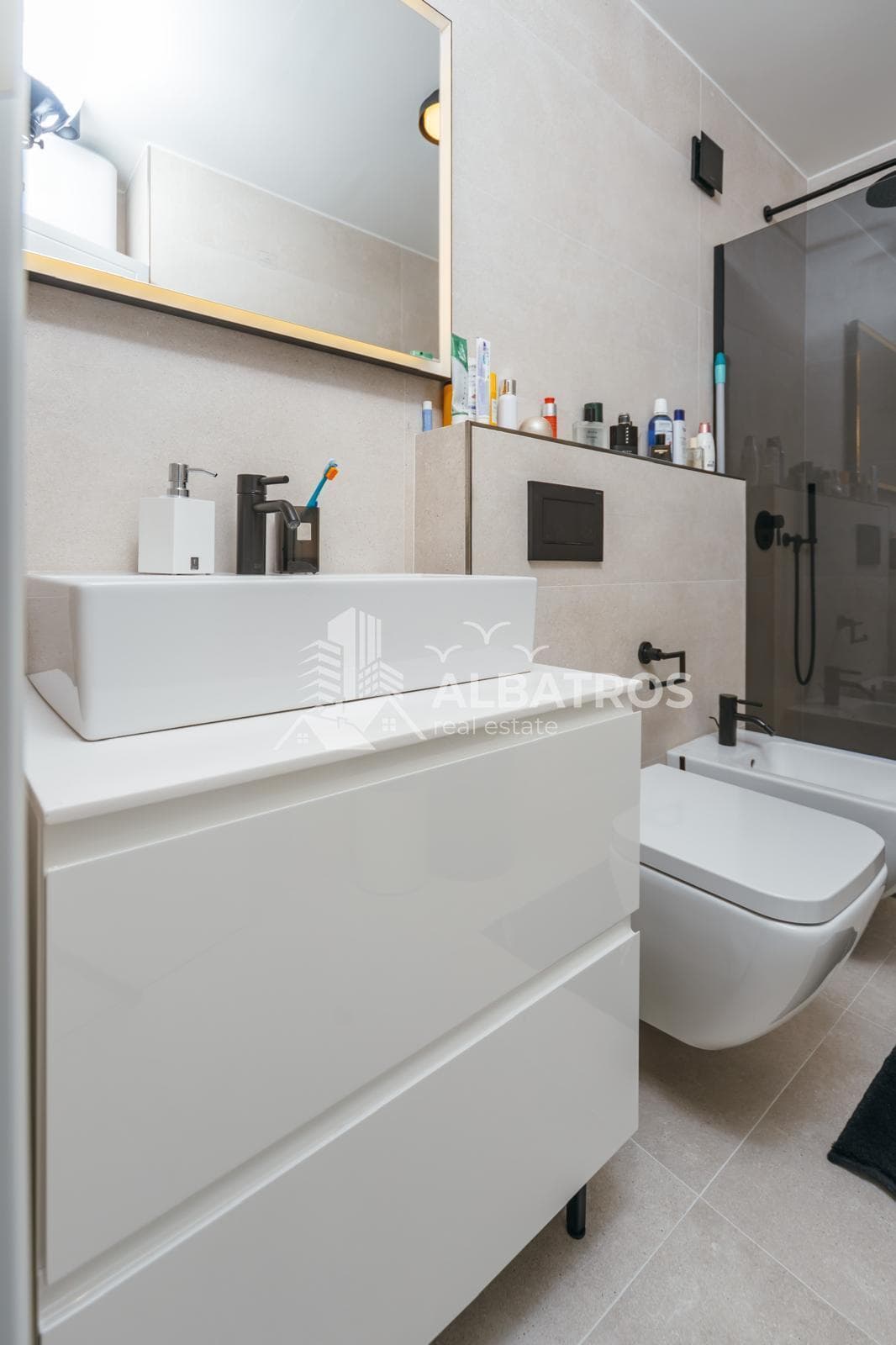 Šušanj'da Plaja 250 m, 46 m² 1+1 Daire - Görsel 9