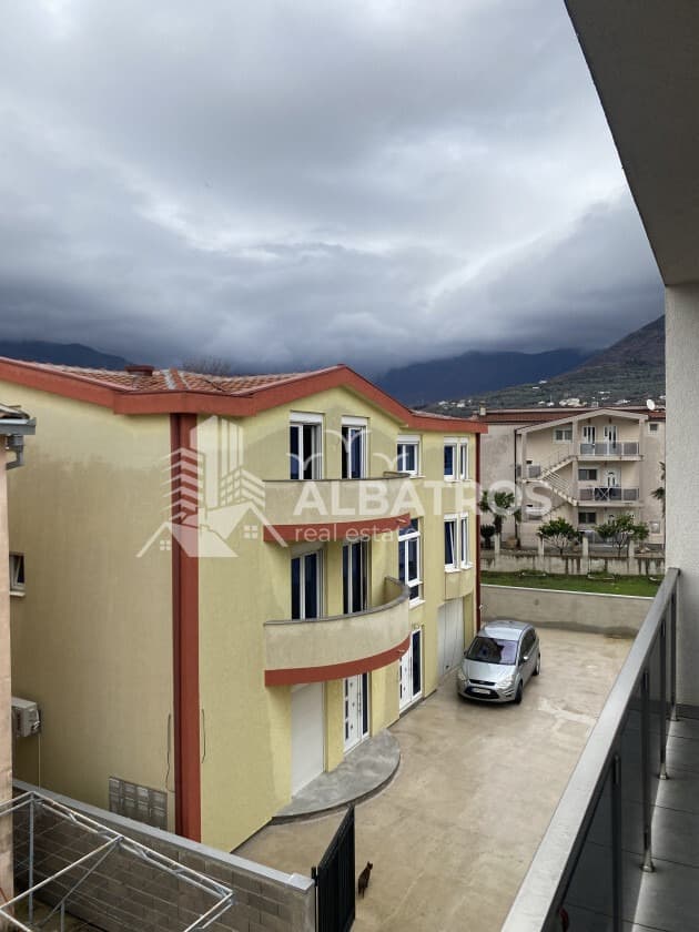 Гарсоњера 30 м² за долгорочен наем во Бјелиши, Бар - Слика 7