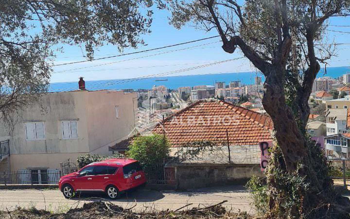 Bar, Marovići'de Satılık Deniz ve Şehir Manzaralı 800 m² Tarım Arazisi - Görsel 1