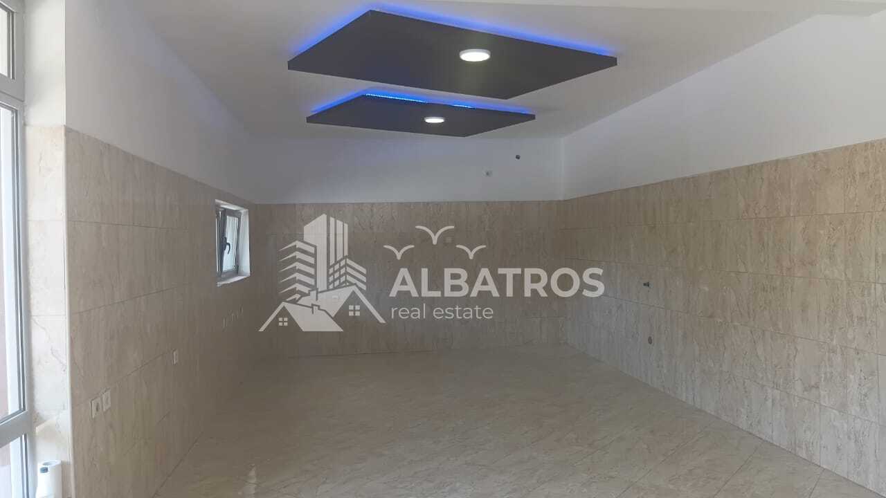 Commercial Space for Rent in Rena, 40 m² — 2