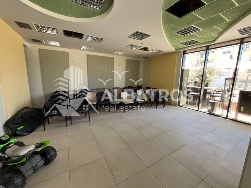 181 m² Commercial Space in Bar City Centre