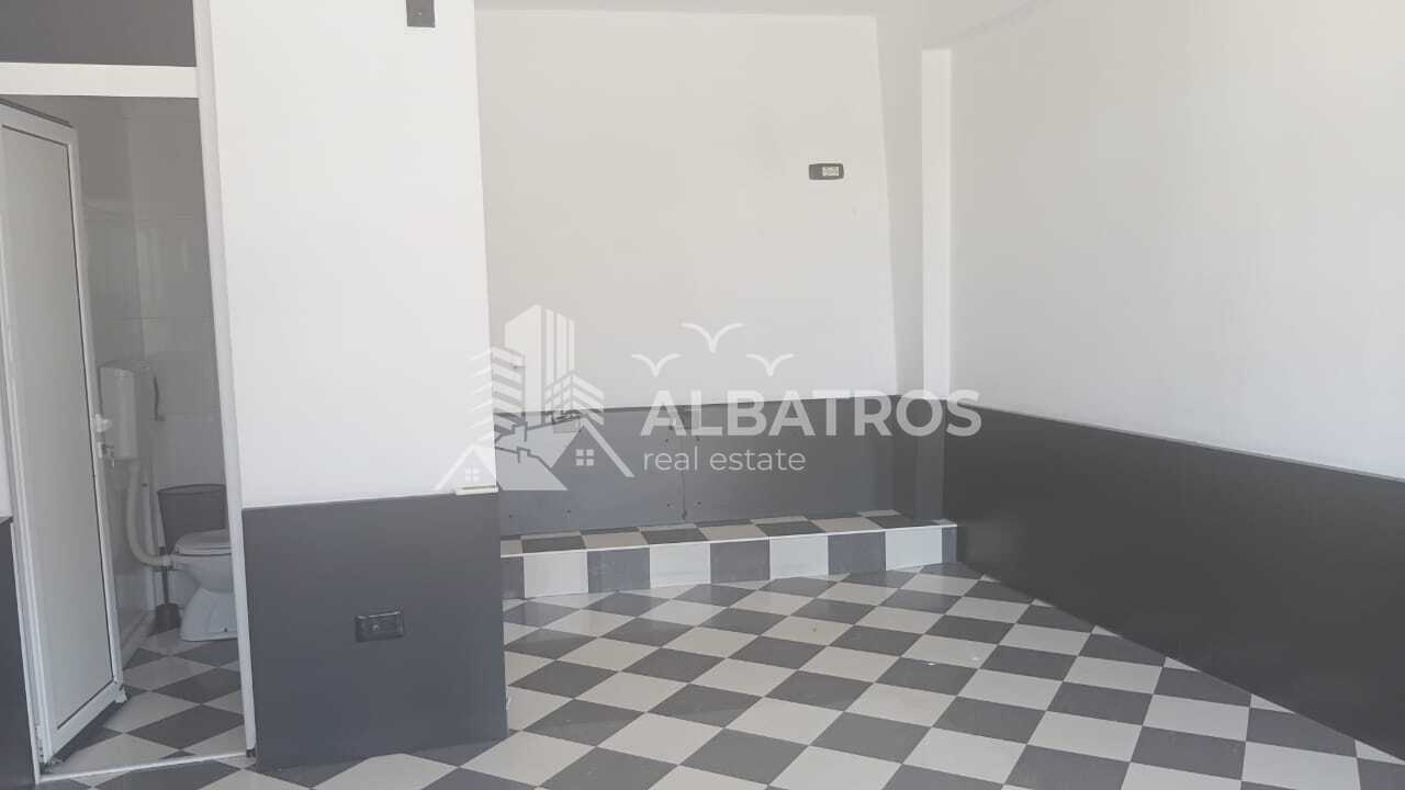 20 m² Commercial Space in Rena Centre, Next to the Bus Stop — 2