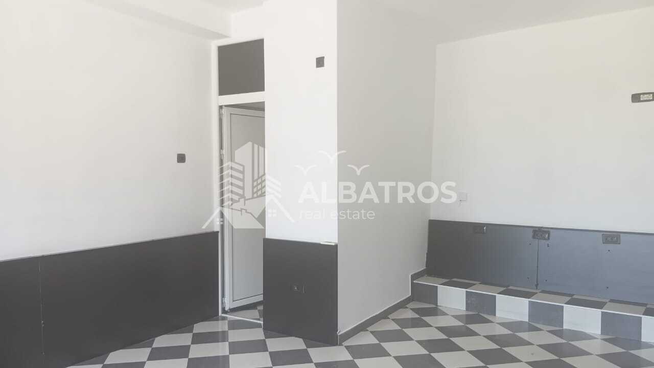 20 m² Commercial Space in Rena Centre, Next to the Bus Stop - Image 5