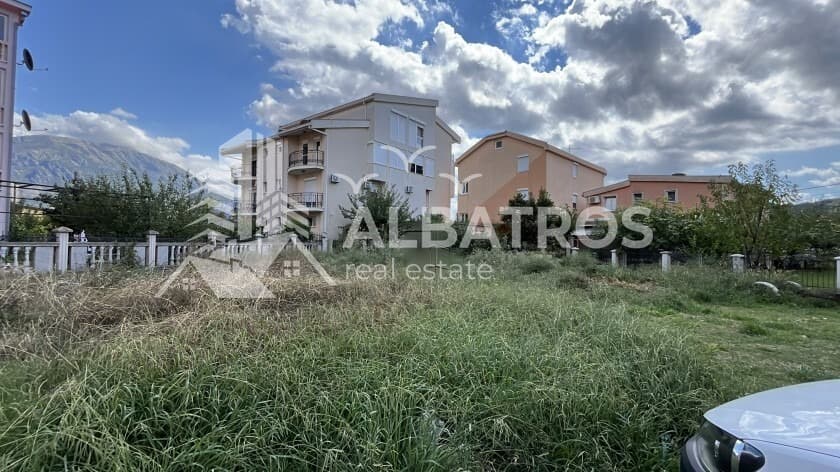 Urbanized Building Plot of 668 m2 for Rent in Bar, Topolica 4