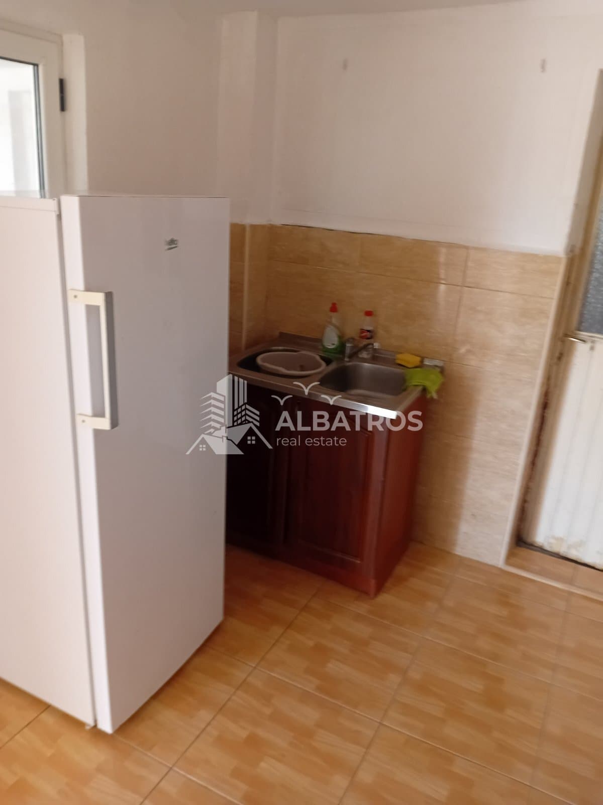 Трисобен стан 90 м², Сутоморе, Бар - Слика 3