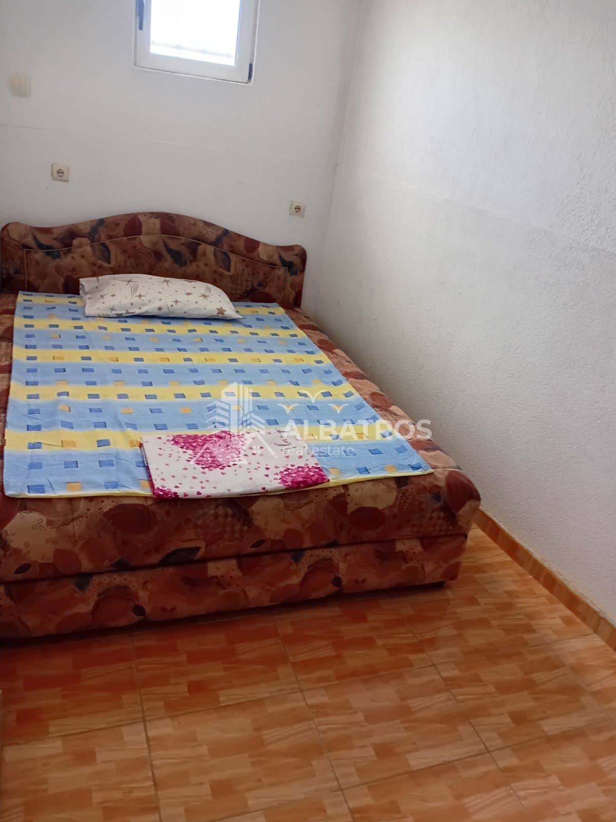 Трисобен стан 90 м², Сутоморе, Бар - Слика 1