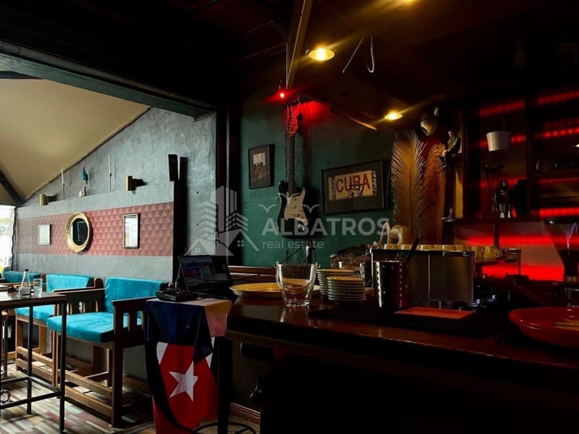 100 m² Commercial Space for Rent in the Very Center of Bar - Image 4