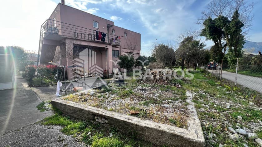 Bar, Polje'de Ortak İnşaat İçin 800 m² İmarlı Arsa