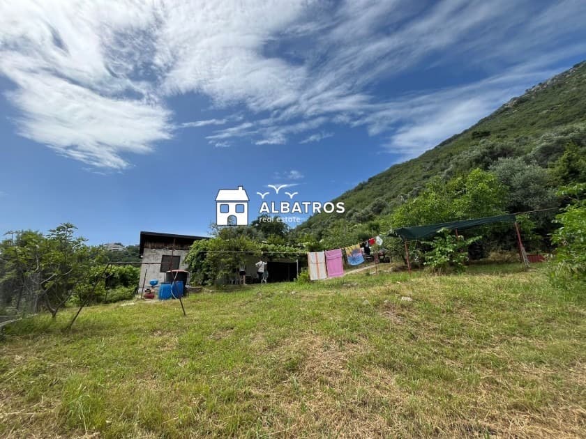 Terreno di 300 m² in vendita a Šušanj, Bar - Immagine 2