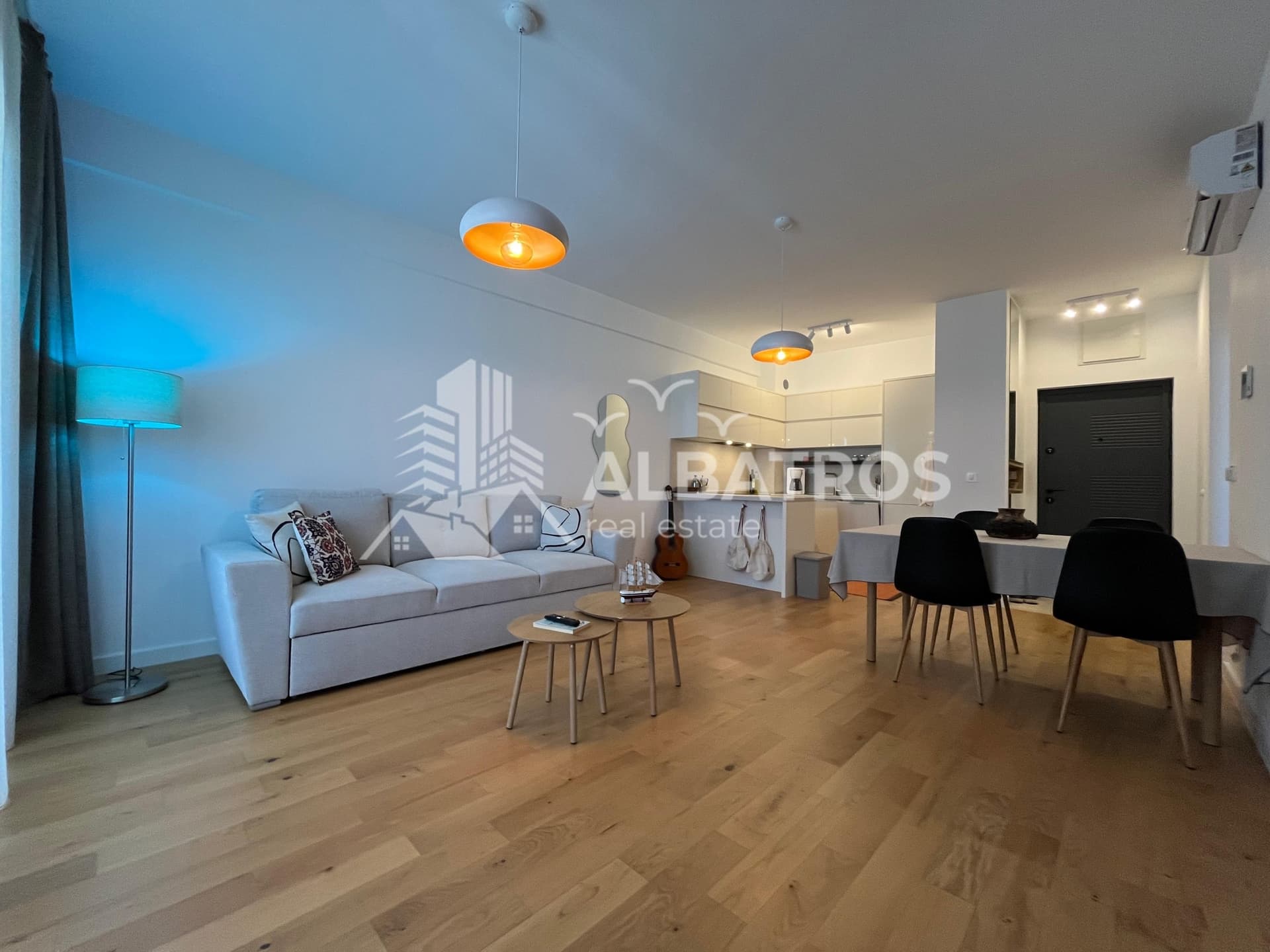 Lussuoso appartamento con 1 camera da letto di 63 m2 nel complesso K Residence, Bar - Immagine 1