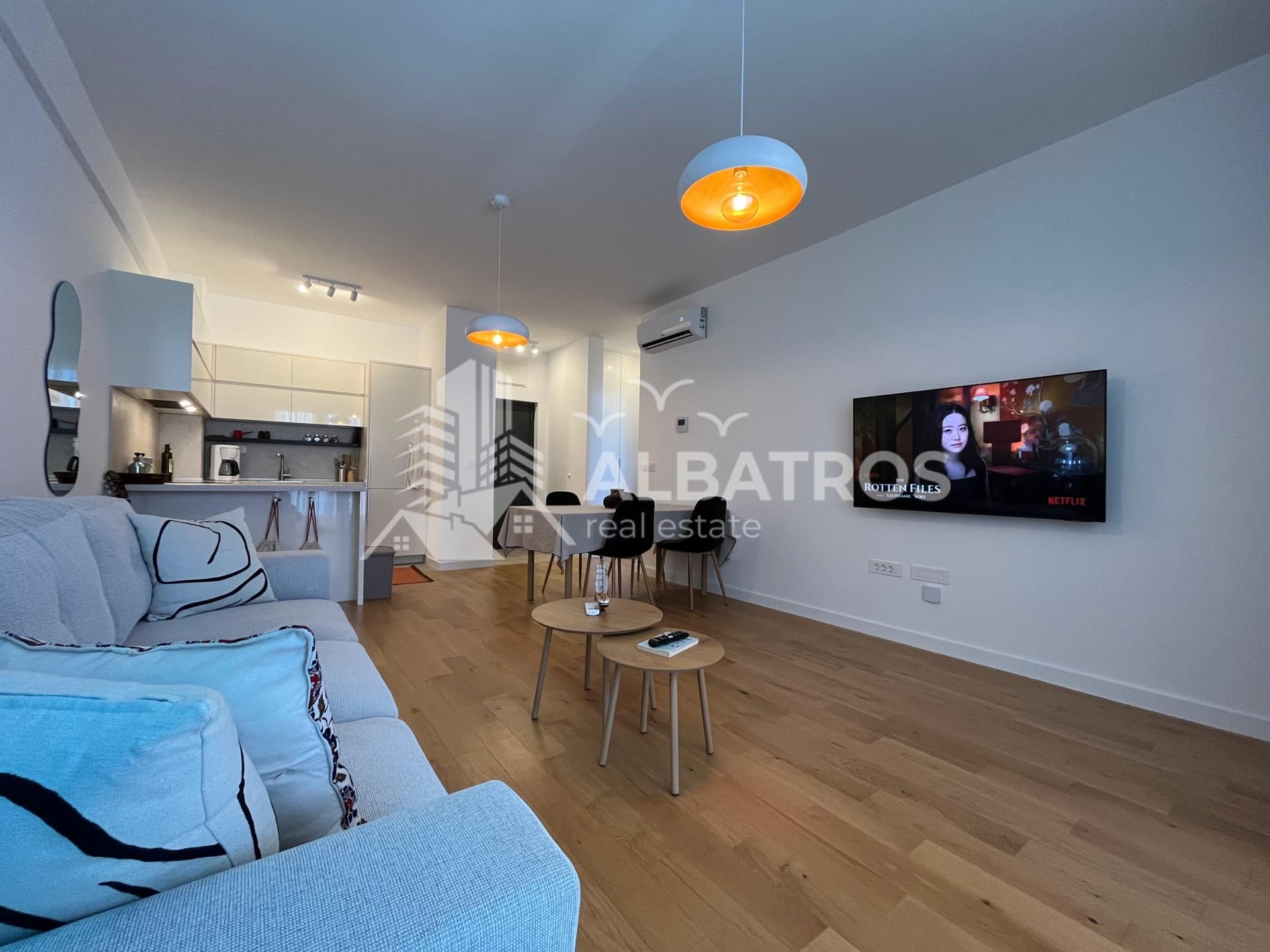 Lussuoso appartamento con 1 camera da letto di 63 m2 nel complesso K Residence, Bar - Immagine 2