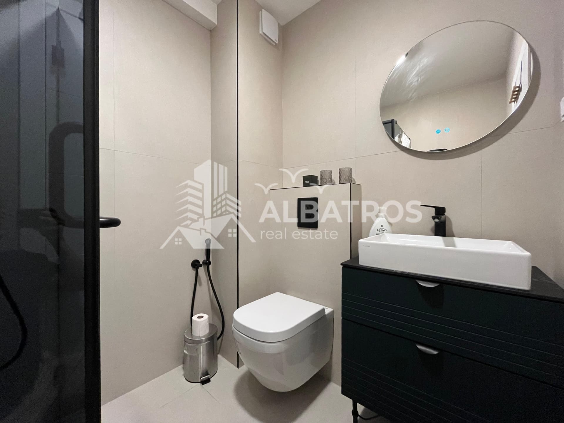 Lussuoso appartamento con 1 camera da letto di 63 m2 nel complesso K Residence, Bar - Immagine 11