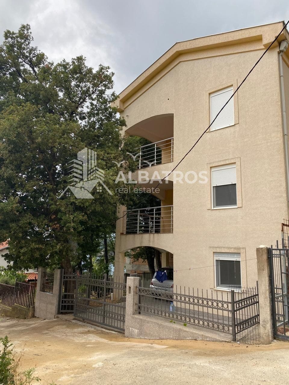 Bar, Ratac'ta Satılık Deniz Manzaralı 155 m² 2+1 Ev - Görsel 9