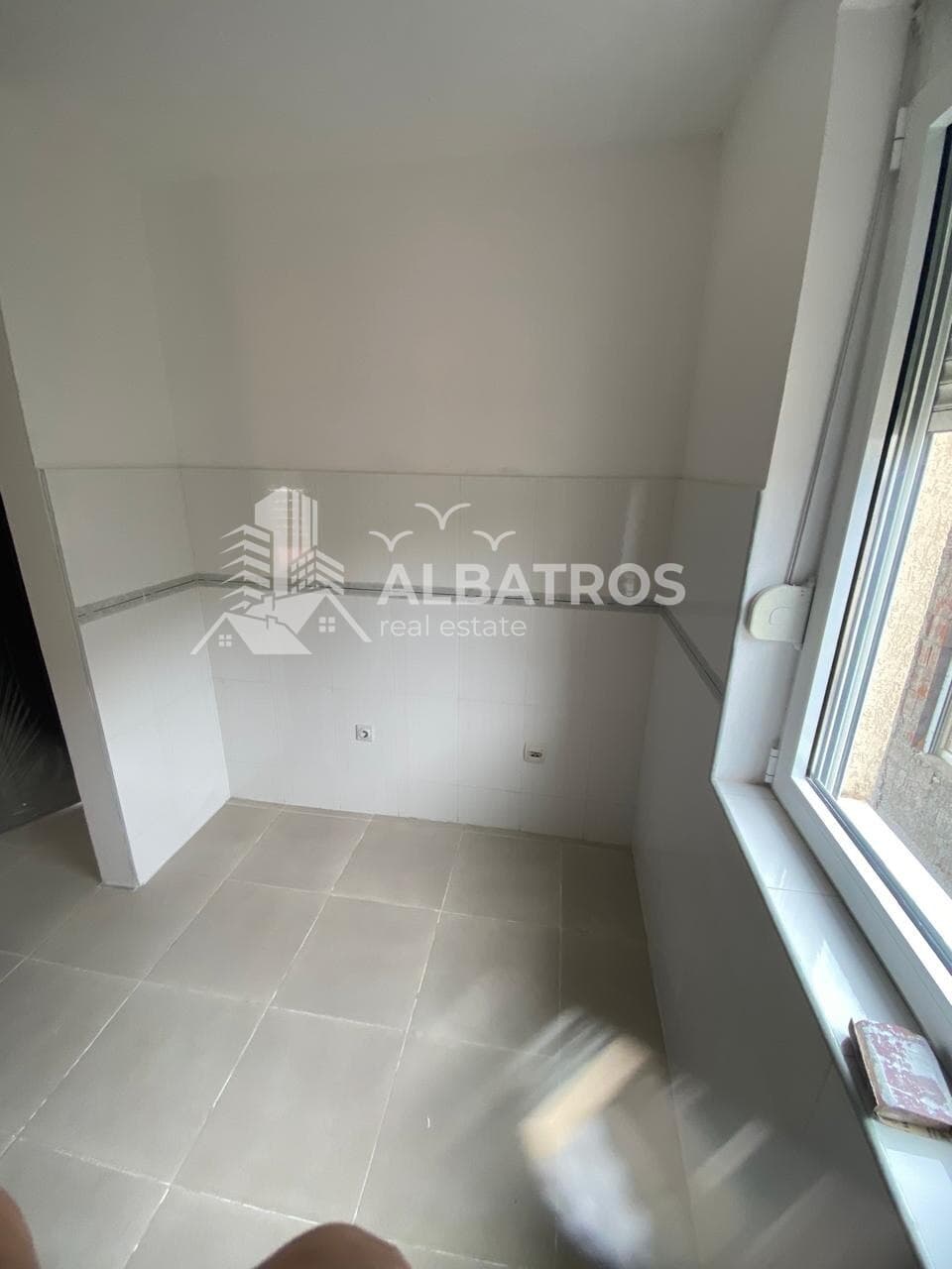 Bar, Ratac'ta Satılık Deniz Manzaralı 155 m² 2+1 Ev - Görsel 4