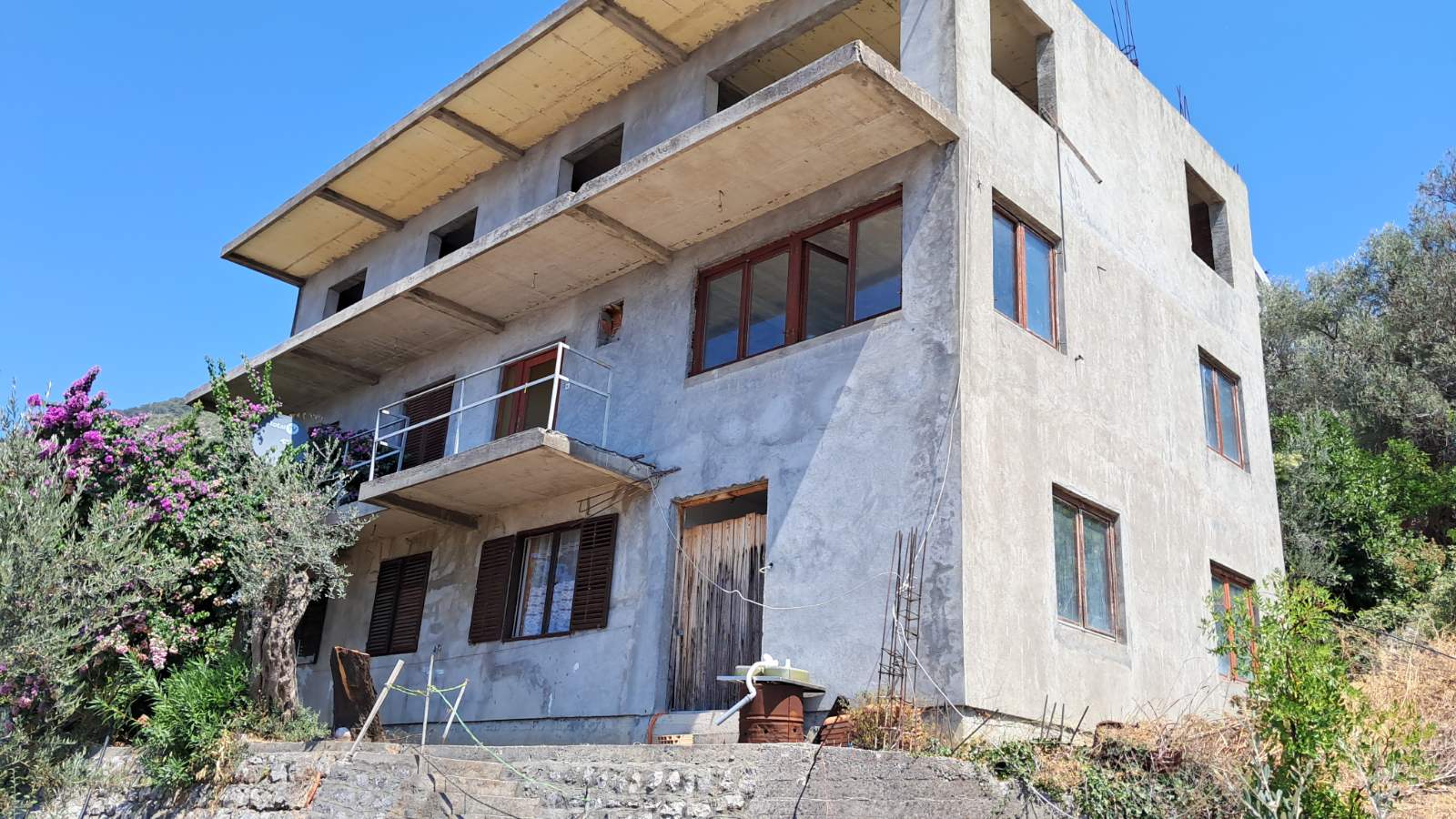 Bar, Šušanj'da 360 m² 3+1 Ev - Görsel 2