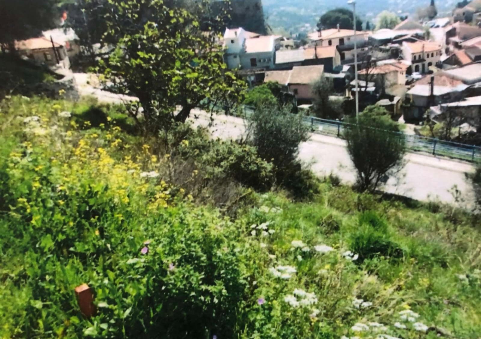 Stari Bar'da Satılık Harabe Yapılı 1550 m² Arsa