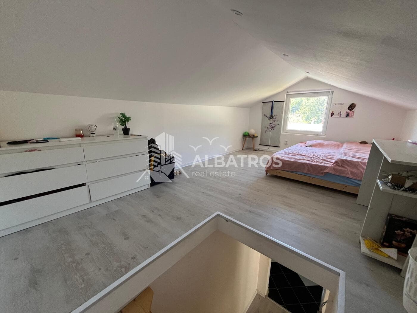 Dvosoban stan 42 m² sa pogledom na more, Šušanj, Bar - Slika 6