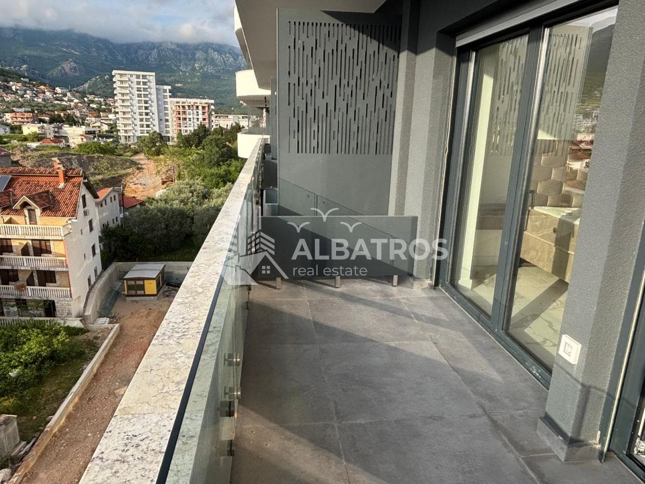 דירת יוקרה עם חדר שינה אחד, 54 מ"ר ב-Zaha Place, אילינו, בר - תמונה 12