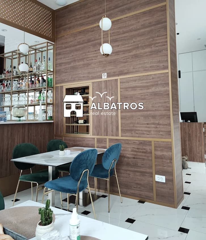 Bar, Zeleni Pojas'ta Satılık Denize Sıfır Yeni Yapı 735 m² Otel — 2