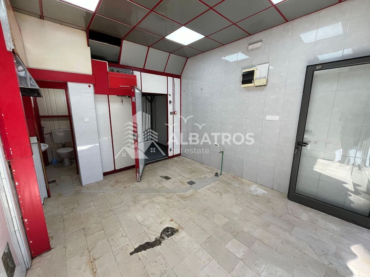 22 m² Ground-Floor Commercial Space in Bar City Centre