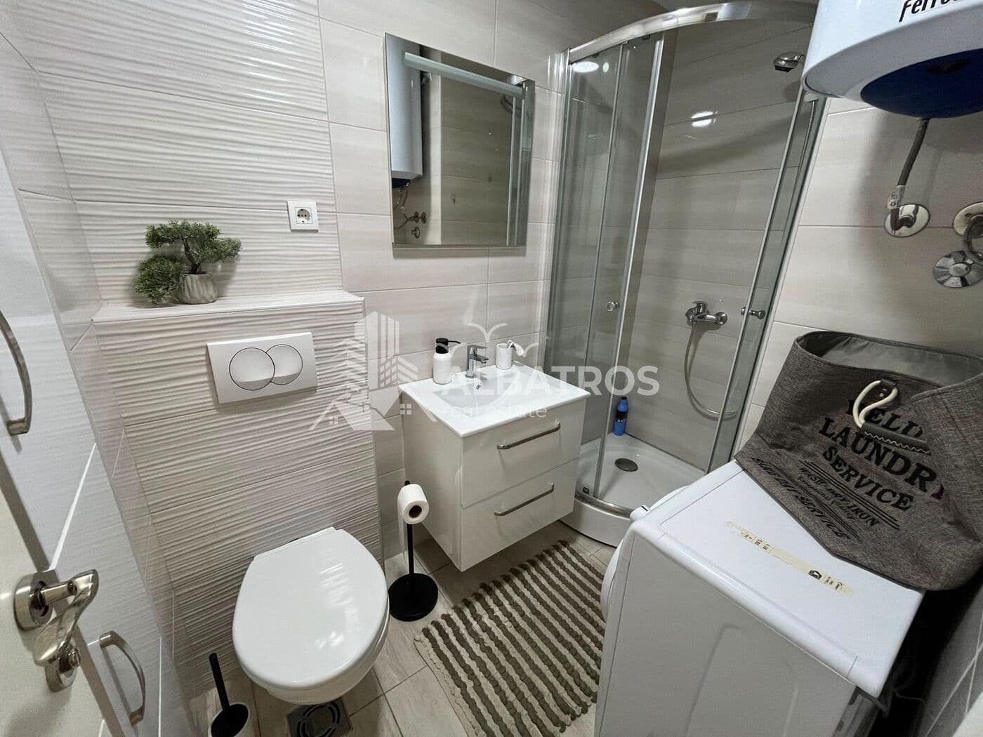 Гарсоњера 25 m² у центру Бара, 400 m од градске плаже - Slika 7