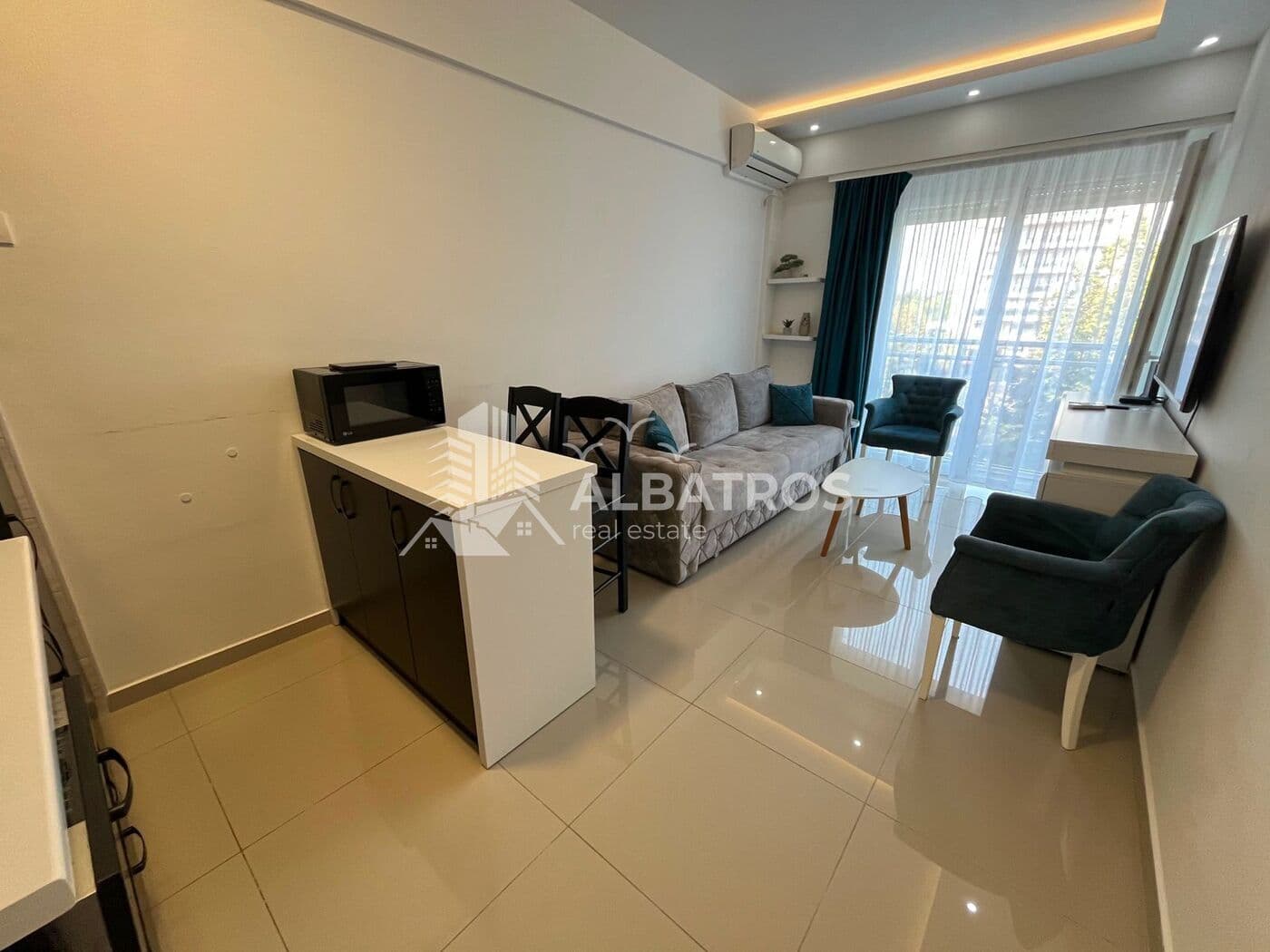 Гарсоњера 25 m² у центру Бара, 400 m од градске плаже - Slika 3