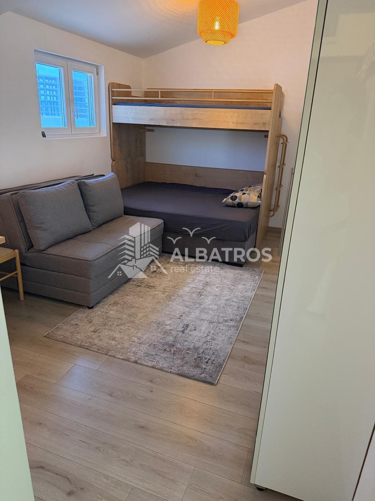 Monolocale di 26 m² in affitto a Ilino, Bar, con balcone e vista mare - Immagine 2