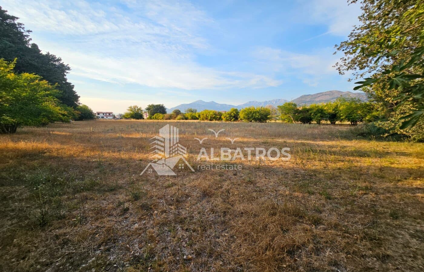 Bar, Tomba'da Satılık İmarlı 2200 m² Arsa - Görsel 3