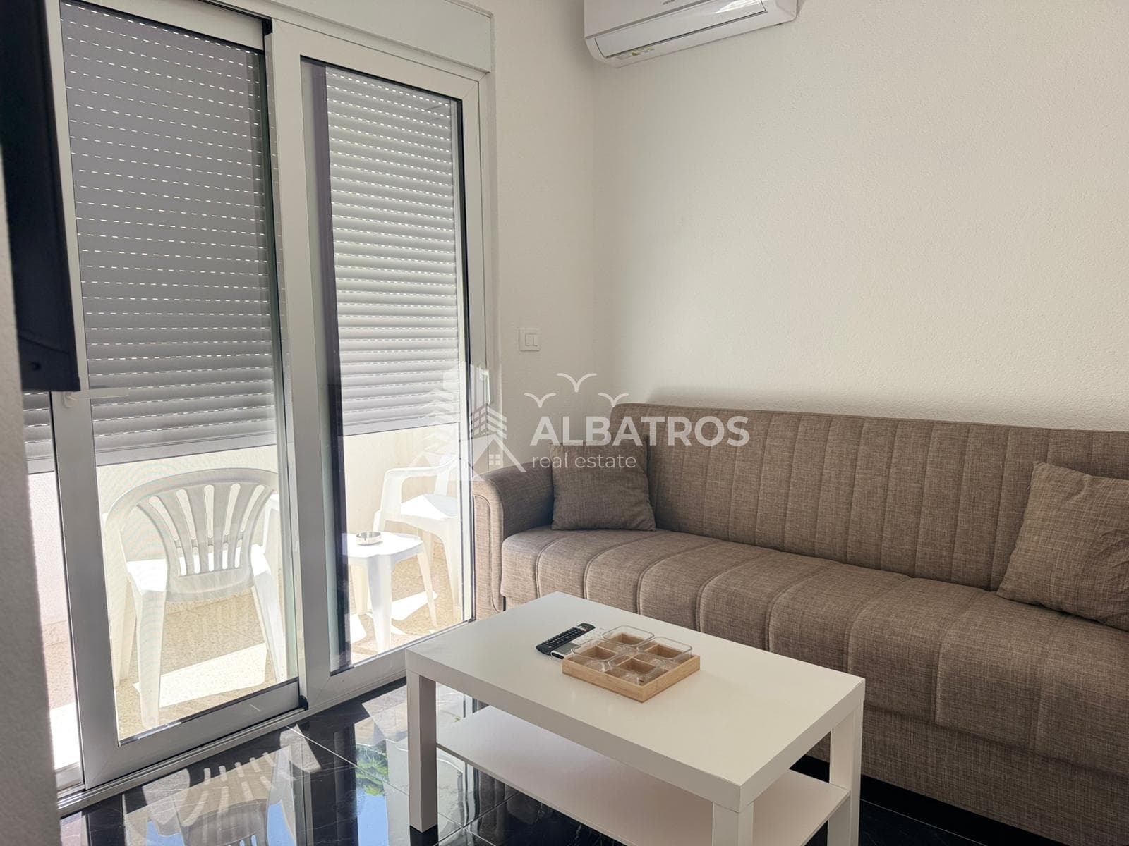 Bar, Polje'de Kiralık 40 m² 1+1 Daire