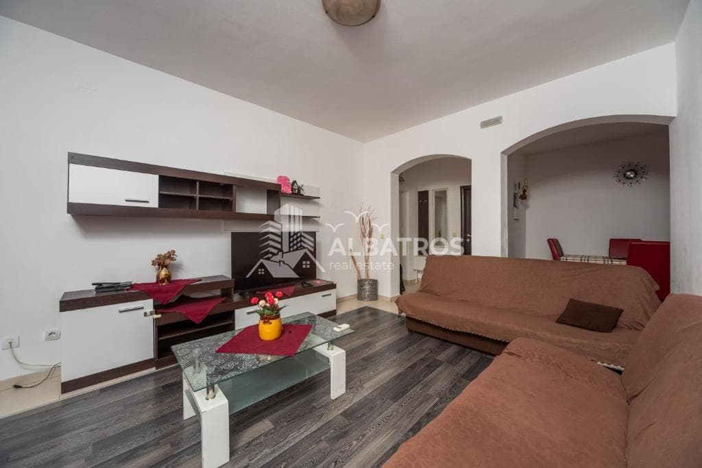 Bar, Rena'da 64 m² 1+1 Daire