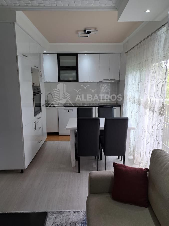 Bar'da Satılık Denize Sıfır 55 m² 1+1 Daire