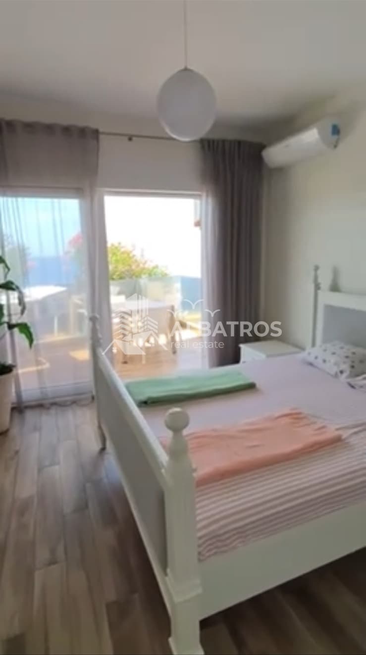 110 m² one-bedroom apartment in a new development, Dobra Voda, Bar - Image 5
