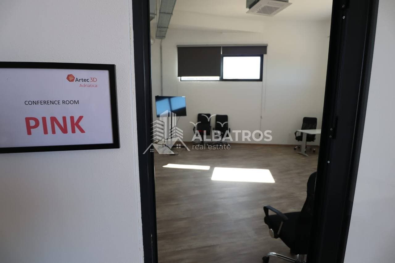 Dvoupodlažní komerční prostor o rozloze 1 151 m² v Ulcinji - Obrázek 3