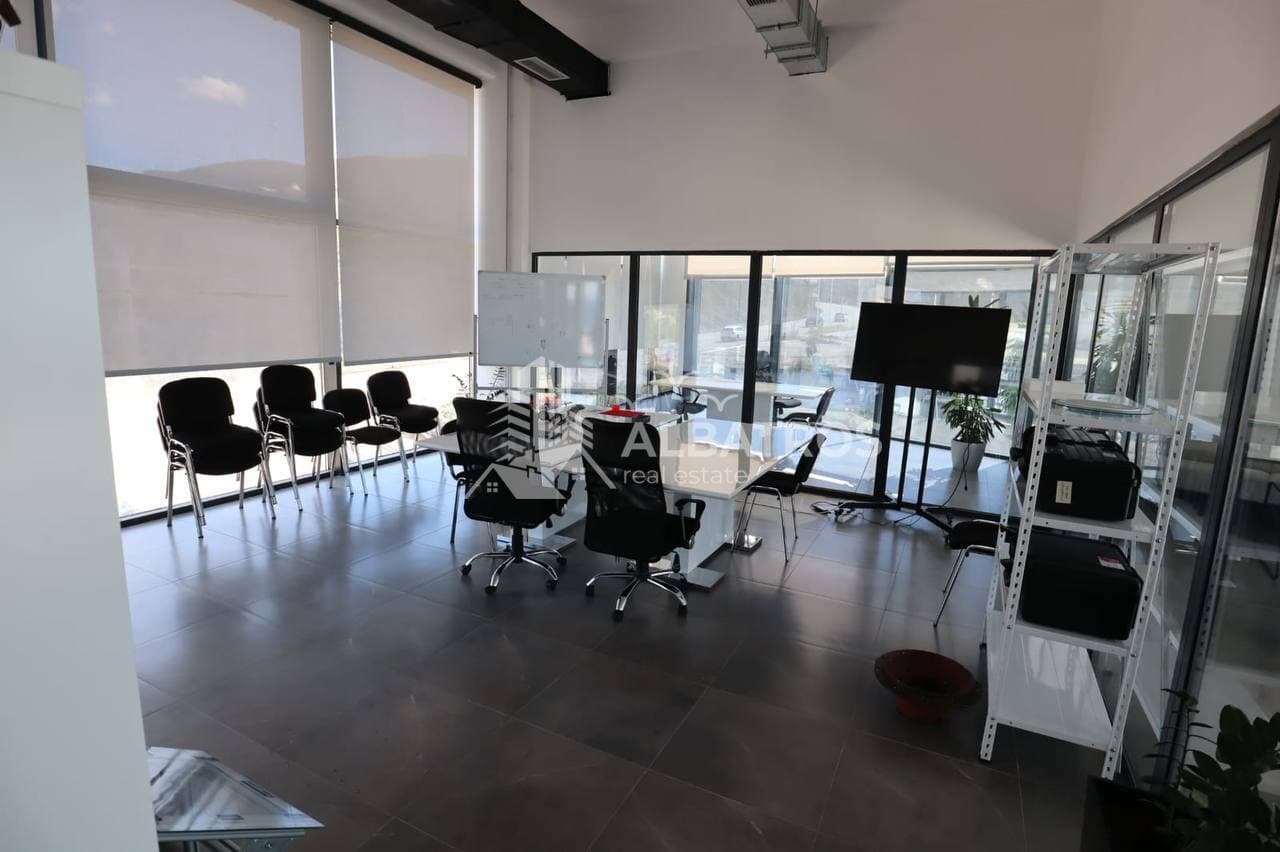Dvoupodlažní komerční prostor o rozloze 1 151 m² v Ulcinji - Obrázek 5