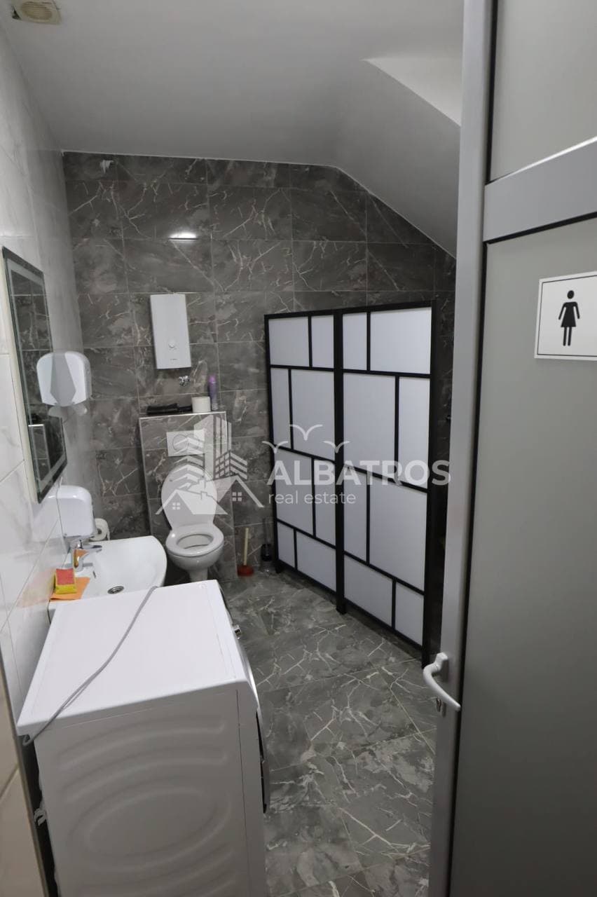 Dvoupodlažní komerční prostor o rozloze 1 151 m² v Ulcinji - Obrázek 4