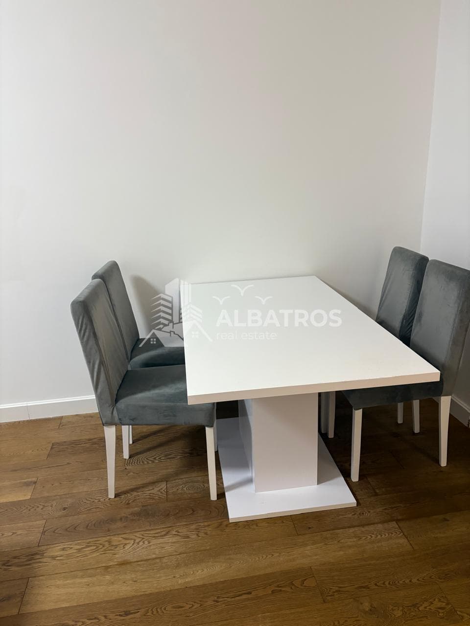 80 m² one-bedroom apartment near the center of Bar — 2