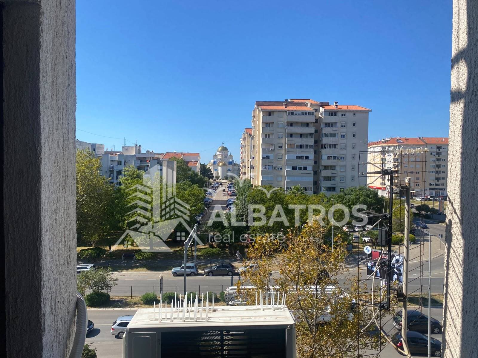 Monolocale di 27 m² nel centro di Bar, esposto a sud, terrazza, parcheggio - Immagine 10