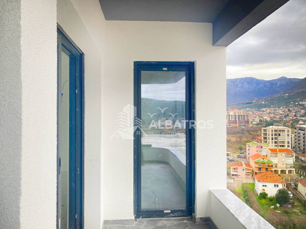 74 m² one-bedroom apartment in a new development in Bar city centre - Image 4