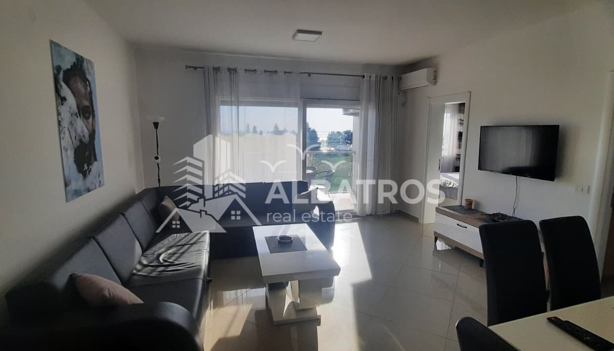 Šušanj'da Satılık Otoparklı, Deniz Manzaralı Lüks 84 m² 1+1 Daire