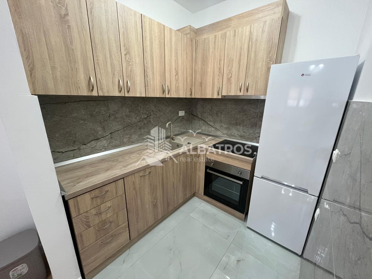 Bar Merkezde Kiralık Yeni Binada 47 m² 1+1 Daire — 2