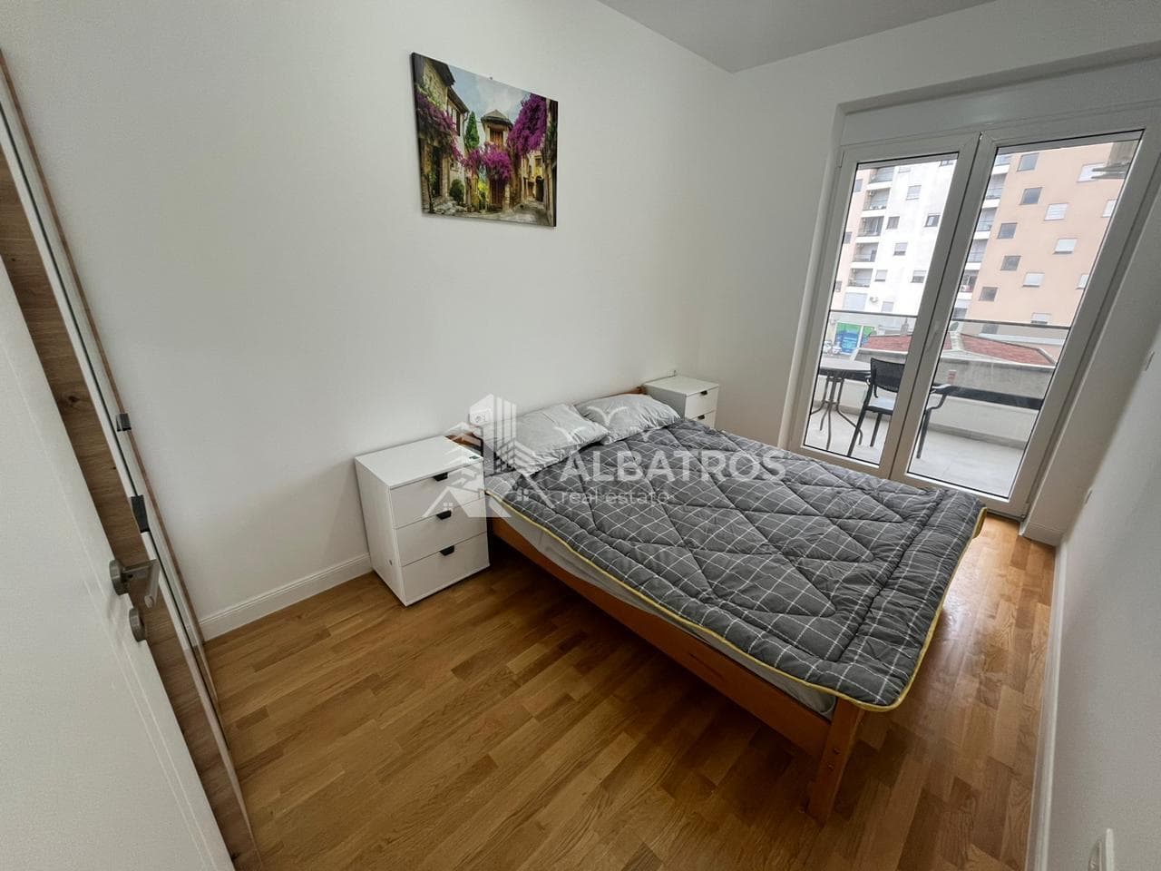 Bar Merkezde Kiralık Yeni Binada 47 m² 1+1 Daire - Görsel 4