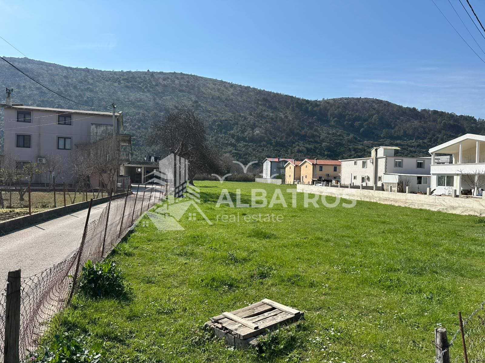 Bar, Zaljevo'da Satılık İmarlı 3086 m² Arsa