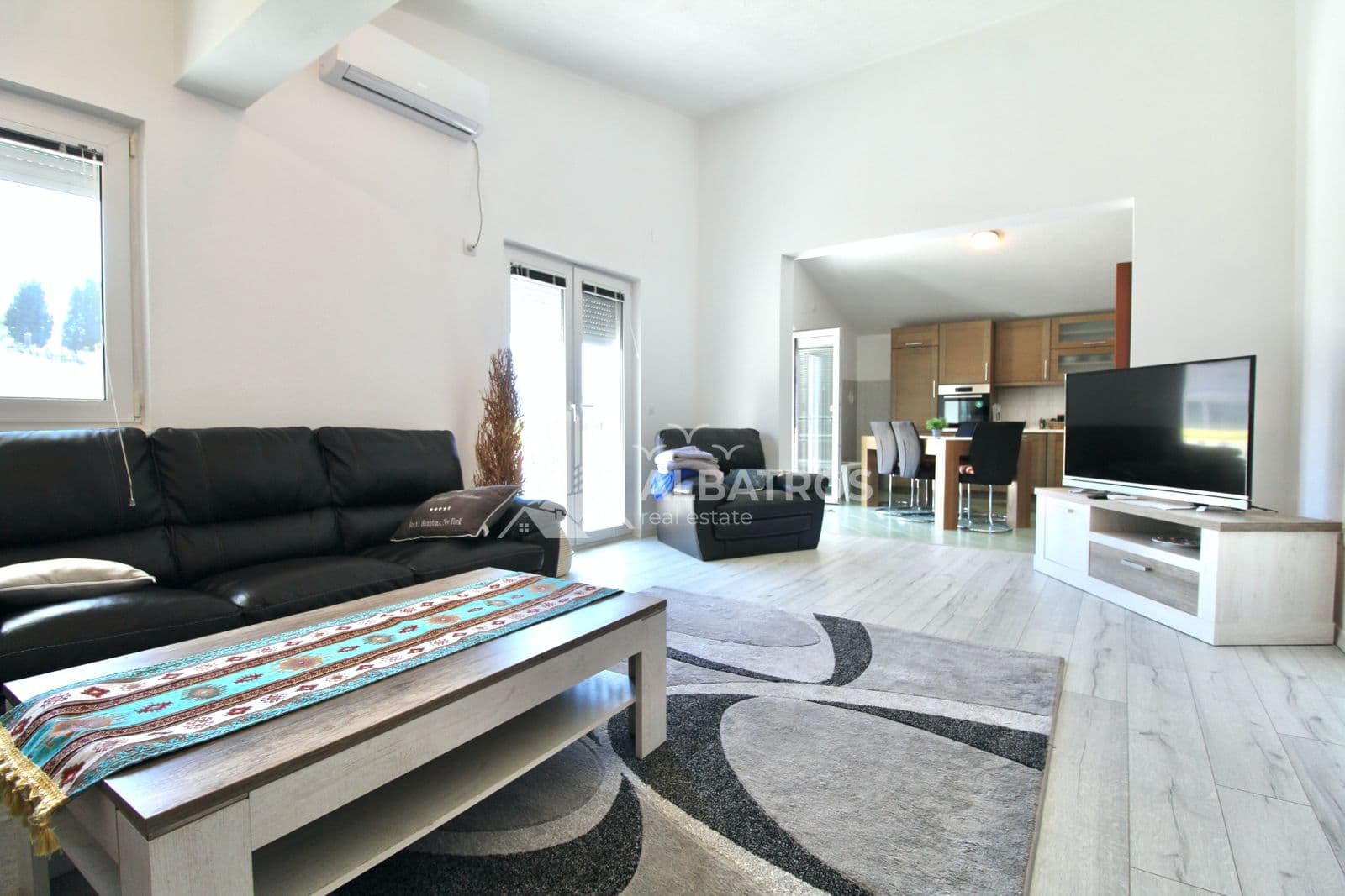 Bar, Čeluga'da Kiralık 130 m² 2+1 Daire — 2