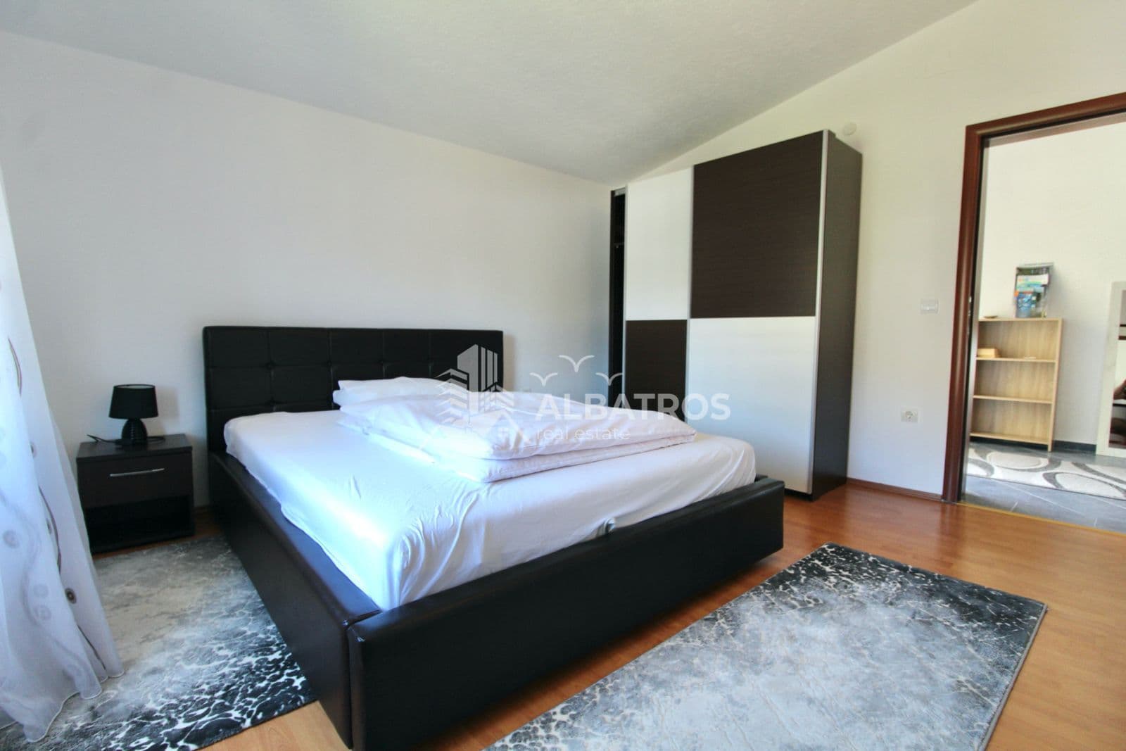 Háromszobás, 130 m²-es lakás kiadó Čelugán, Barban - 6. kép